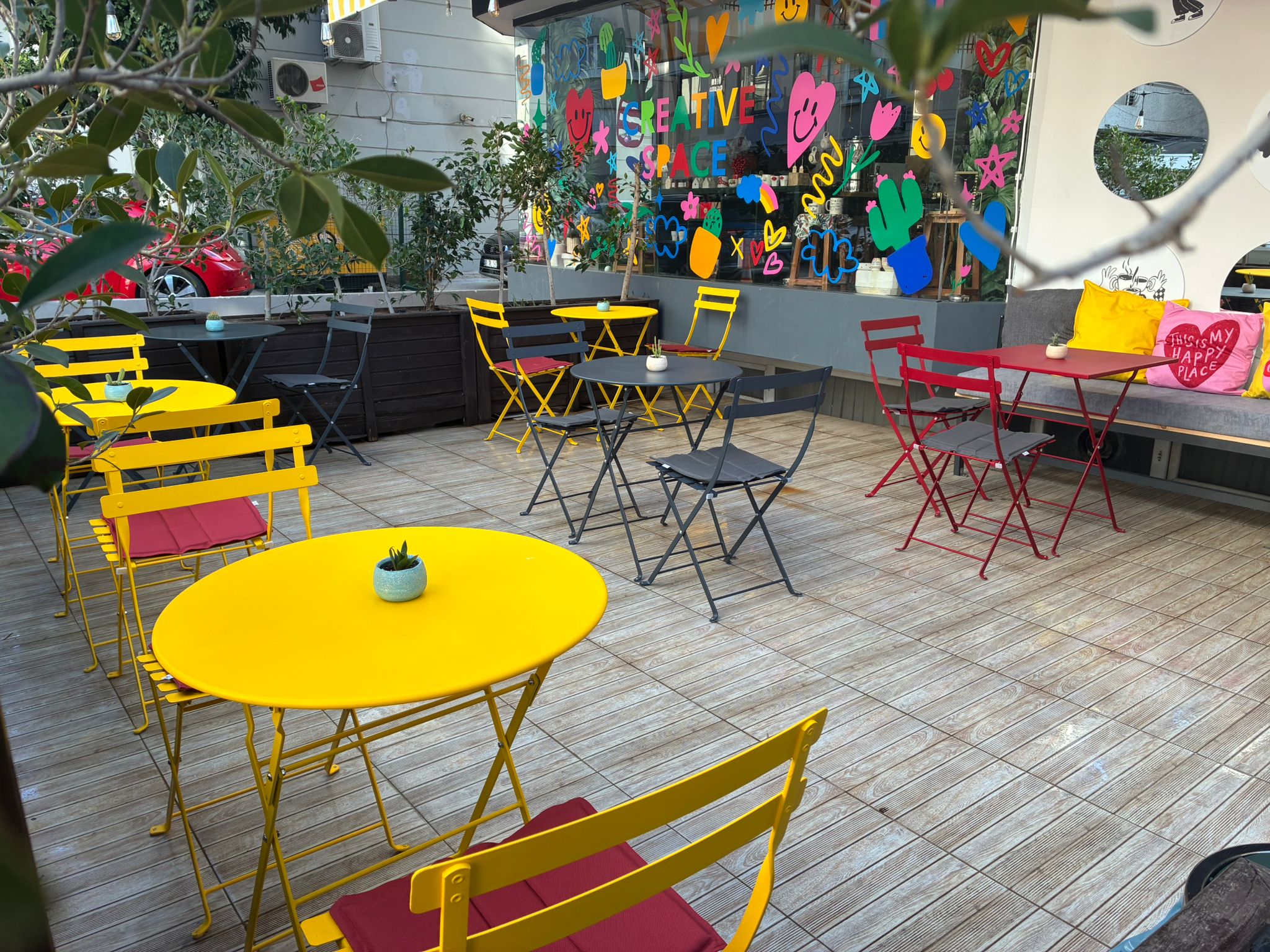 Bistro Serisi Yuvarlak Set Sarı