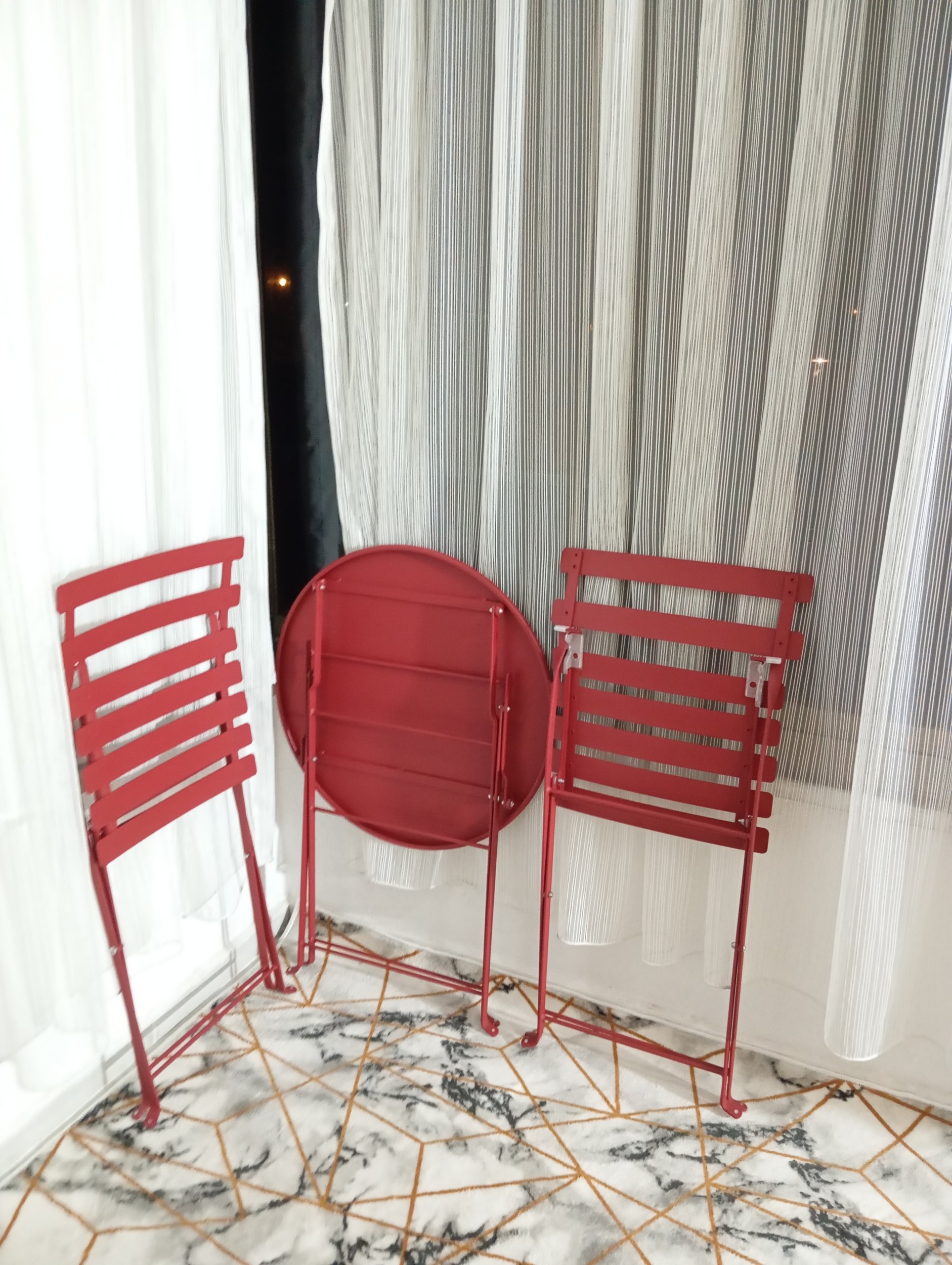 Bistro Serisi Yuvarlak Set Kırmızı